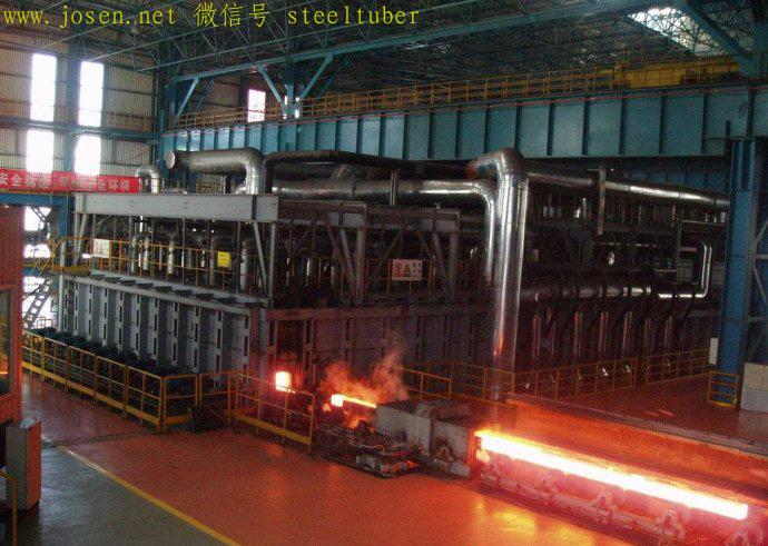 鋼坯再加熱到接近1000度.jpg 鋼坯再加熱到接近1000度.jpg